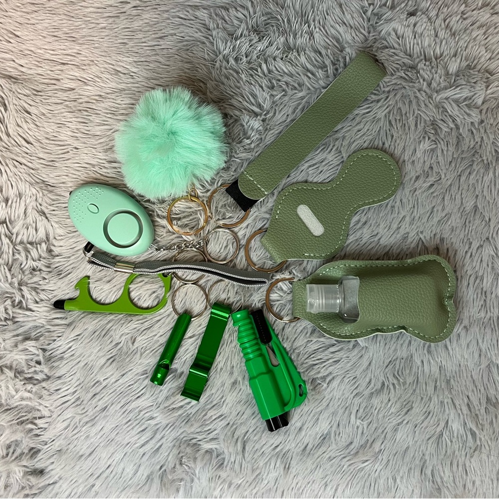 10pcs Green Safety Keychain Set
